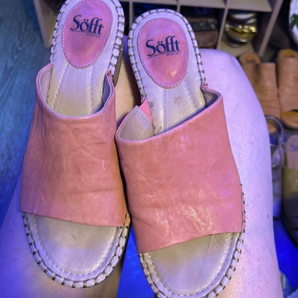 Pink slides - Picture 3 of 4